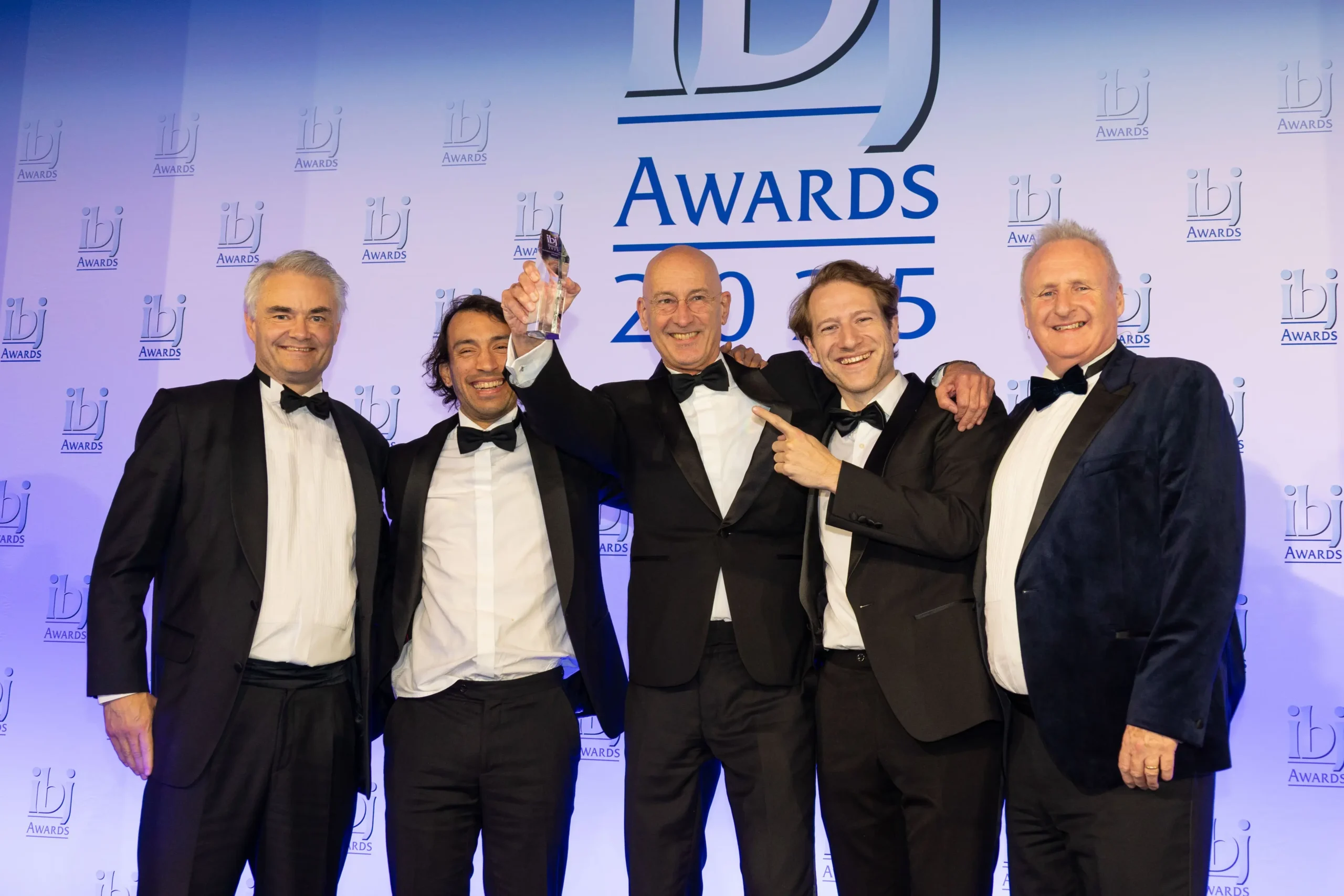 Bo Salet and David Kester receiving the IBJ Environmental Protection Award 2025