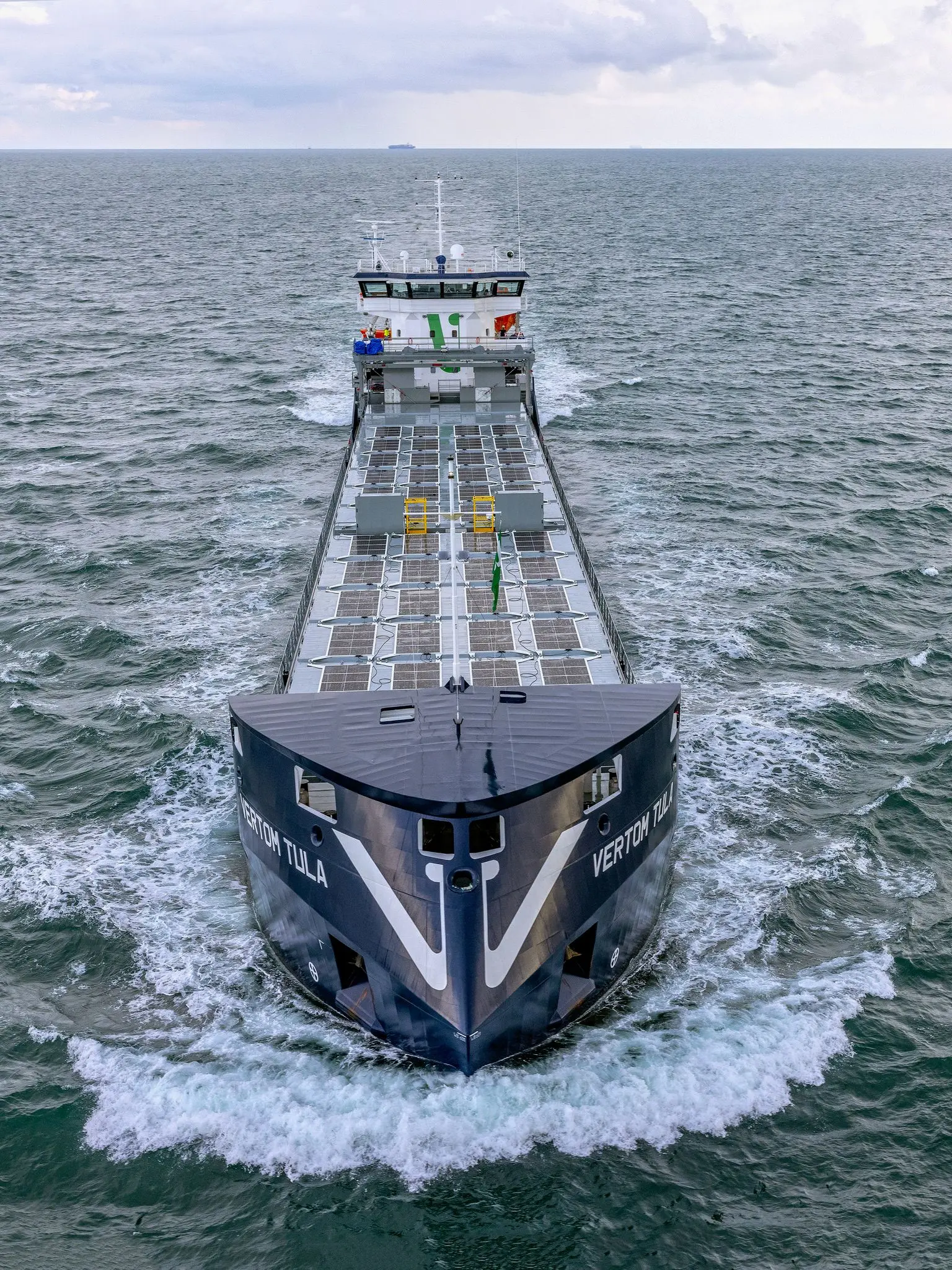 MV Vertom Tula at sea with full Solar Flatrack installation